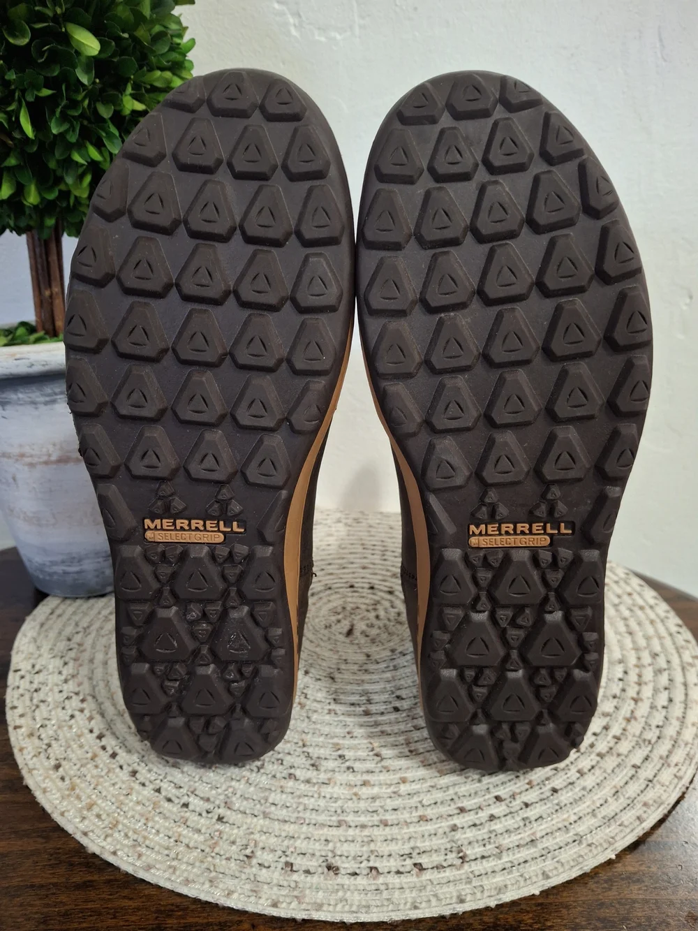 Merrell Women’s Brown Boots Size 9.